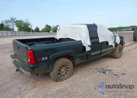 2004 Chevrolet Silverado 1500 Z71 z USA, uszkodzony, nr VIN 1GCEK19T94E348973